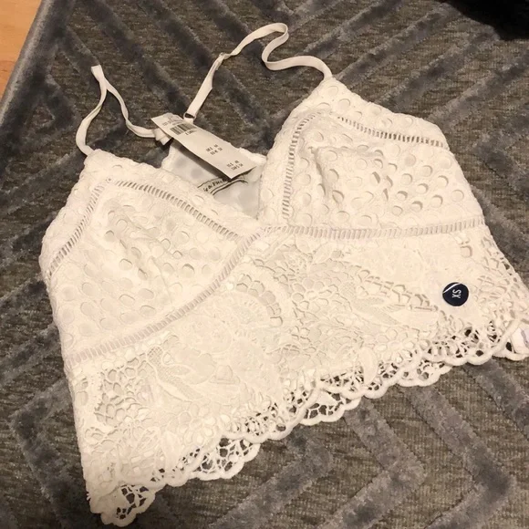 Abercrombie & Fitch White Lace crop top - Picture 3 of 7